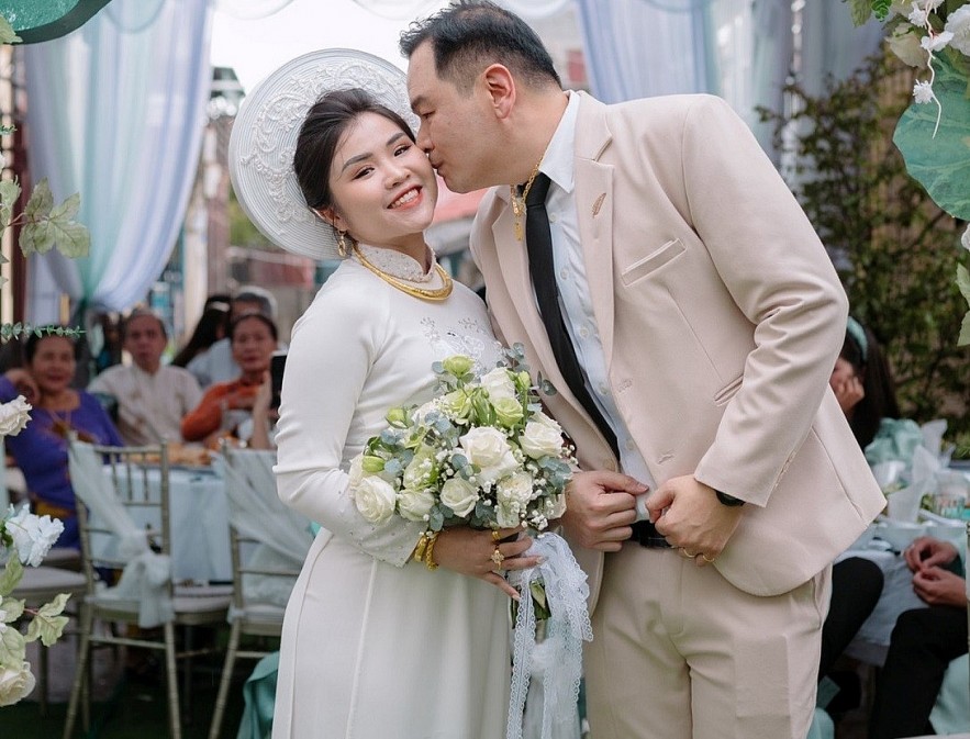 A Southeast Asian Romance between a Viet and a Thai