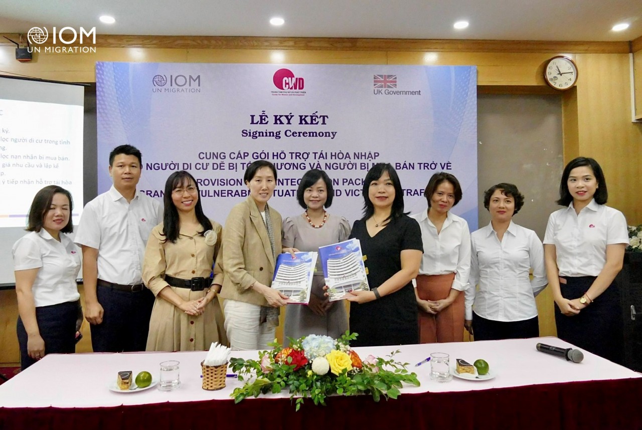 At the signing ceremony. Photo: IOM Vietnam 