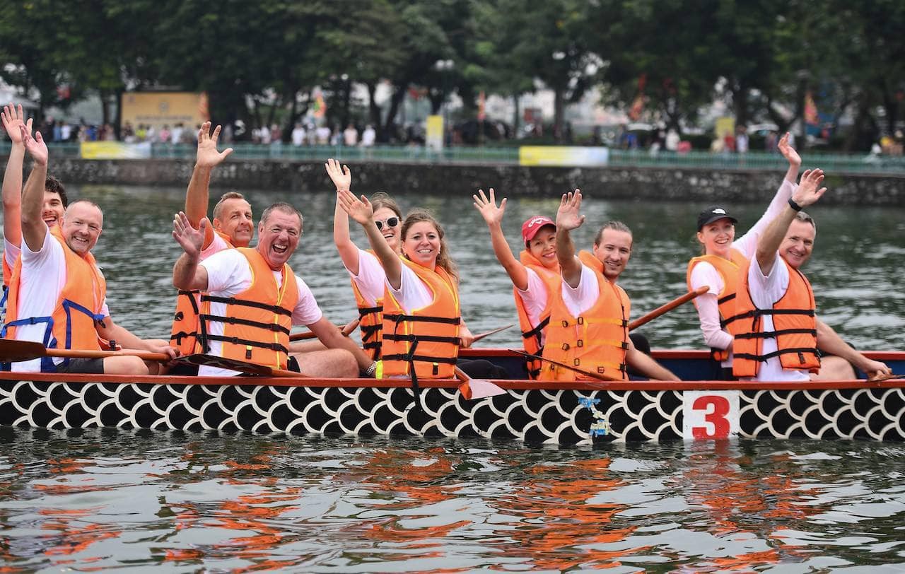 German Embassy's Team One of Winner Team of Hanoi Open Dragon Boat Racing Festival