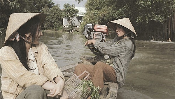 Tro Tàn Rực Rỡ unveils relationships between three women and their partners in a southern seaside village. Photo: TIFF