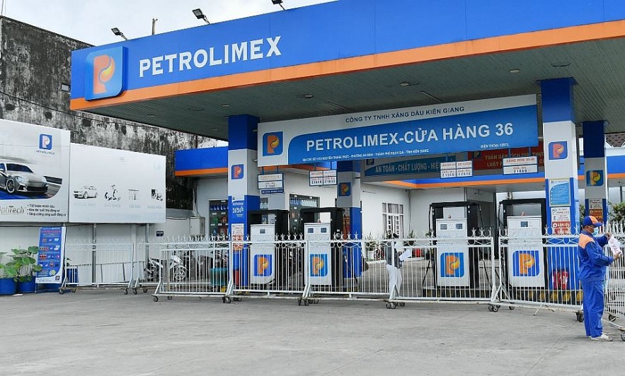 Vietnam Business & Weather Briefing (Oct 11): Petrol Prices Increased in Latest Adjustment