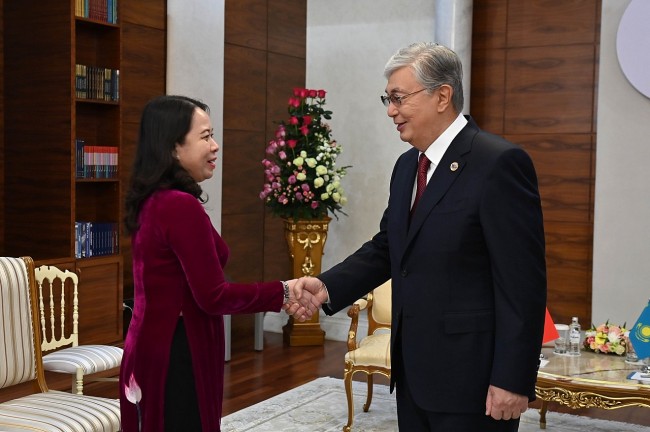 Vietnames Vice President Busy in Kazakhstan