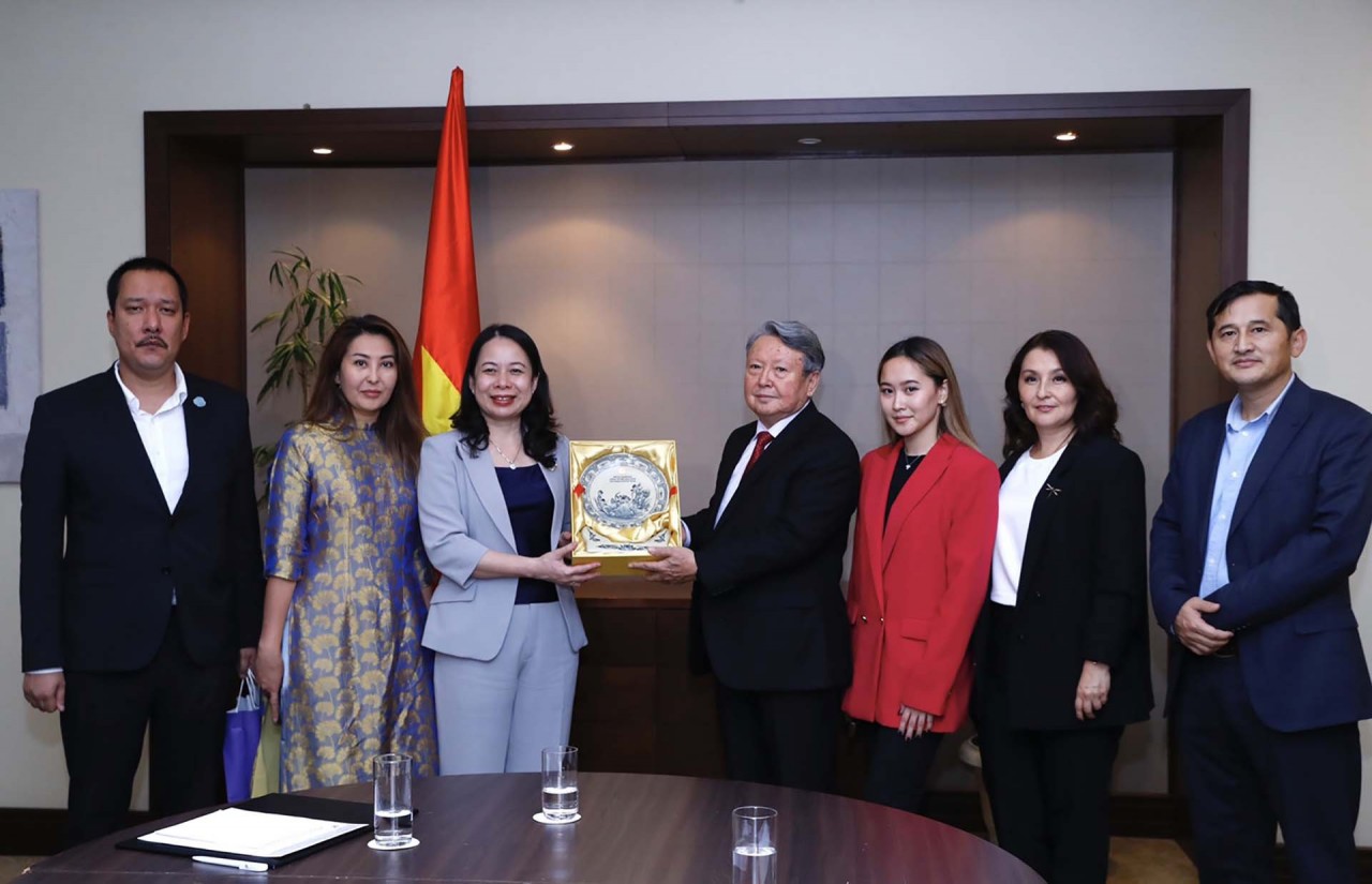 Vietnames Vice President Busy in Kazakhstan