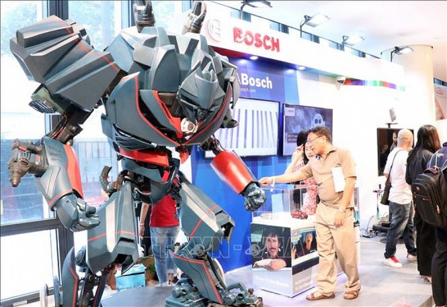 German businesses introduce advanced technologies at an exhibition in Ho Chi Minh City. Photo: VNA