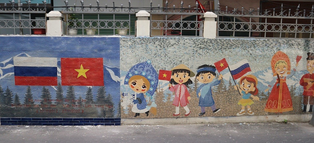 Mural Honors Vietnam – Russia Comprehensive Strategic Partnership