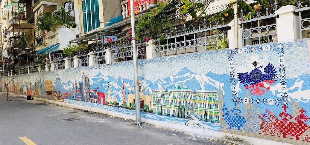Mural Honors Vietnam – Russia Comprehensive Strategic Partnership