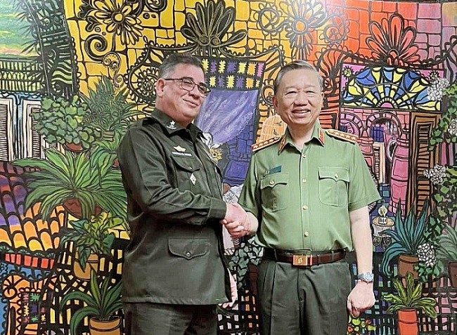 Vietnam Affirms Support to Cuban People's Revolution Cause