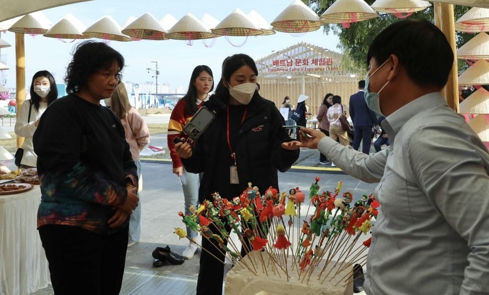 Vietnamese Culture and Tourism Promoted in the RoK