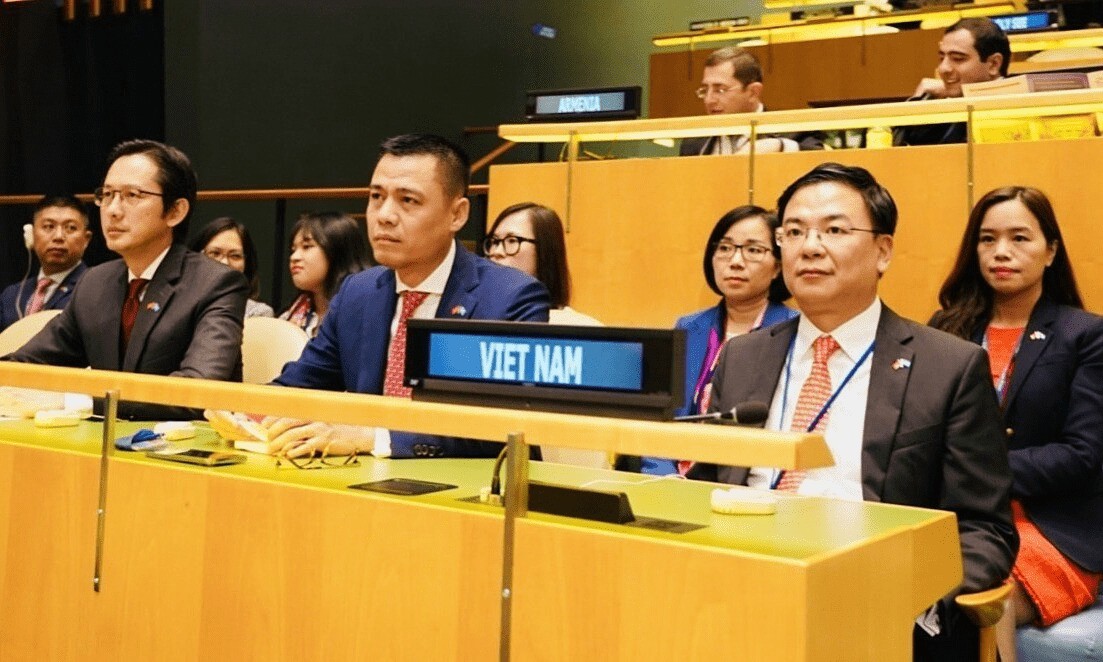 Members of the Vietnamese delegation at the election to choose members of the U.N. Human Rights Council in New York, October 11, 2022. Photo: Ministry of Foreign Affairs