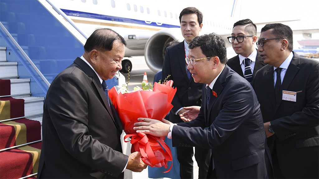 Cambodian Senate President Arrived in Hanoi