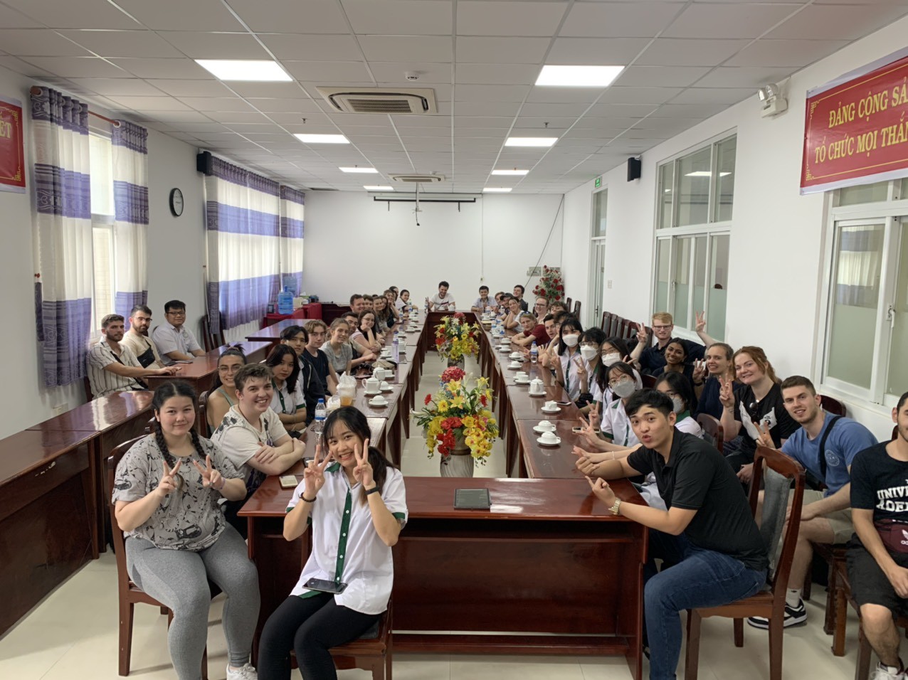 Australian Students Impressed by Vietnamese Culture