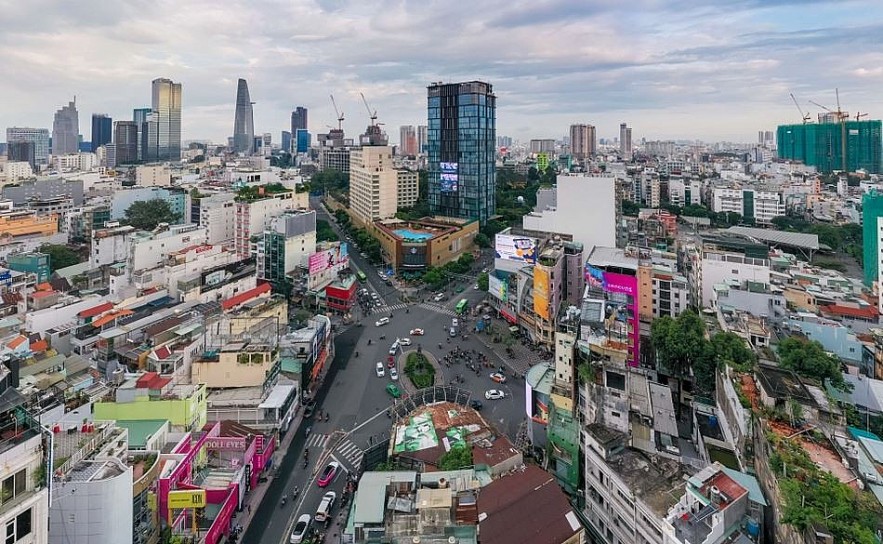 Vietnam Business & Weather Briefing (Oct 29):