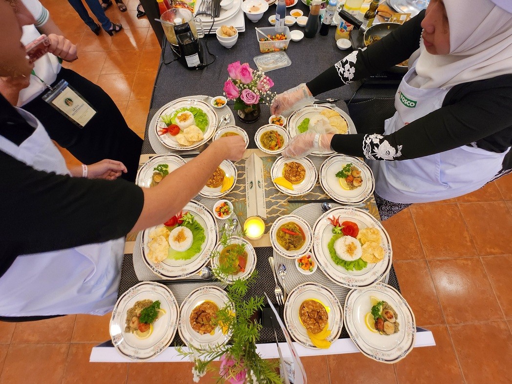 Diplomats in the Kitchen