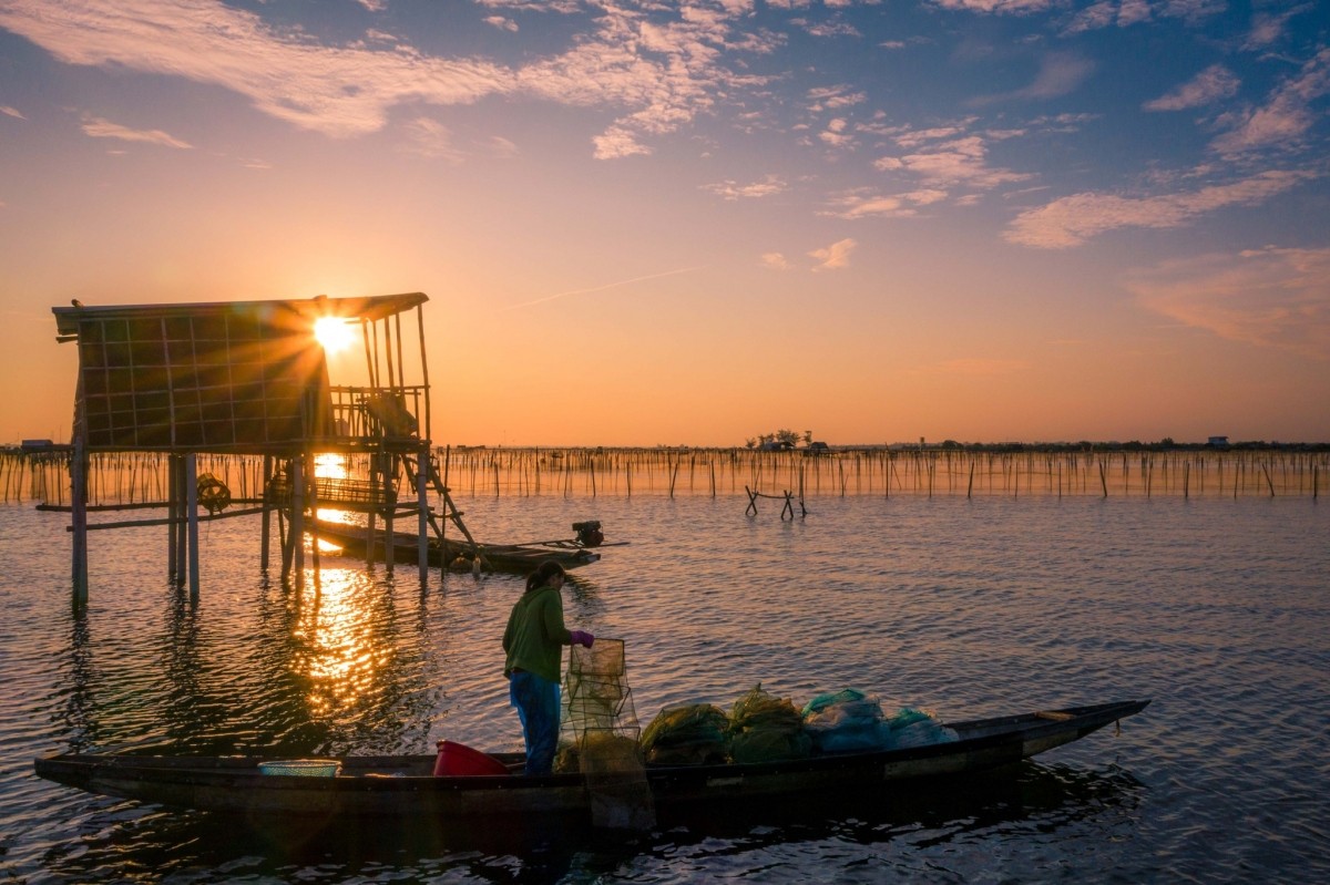 The Mesmerizing Sunrise at Chuon Lagoon