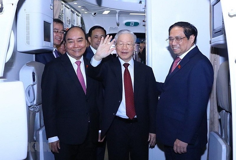 General Secretary Nguyen Phu Trong arrives in Hanoi after the visit to China. (Photo: VNA)