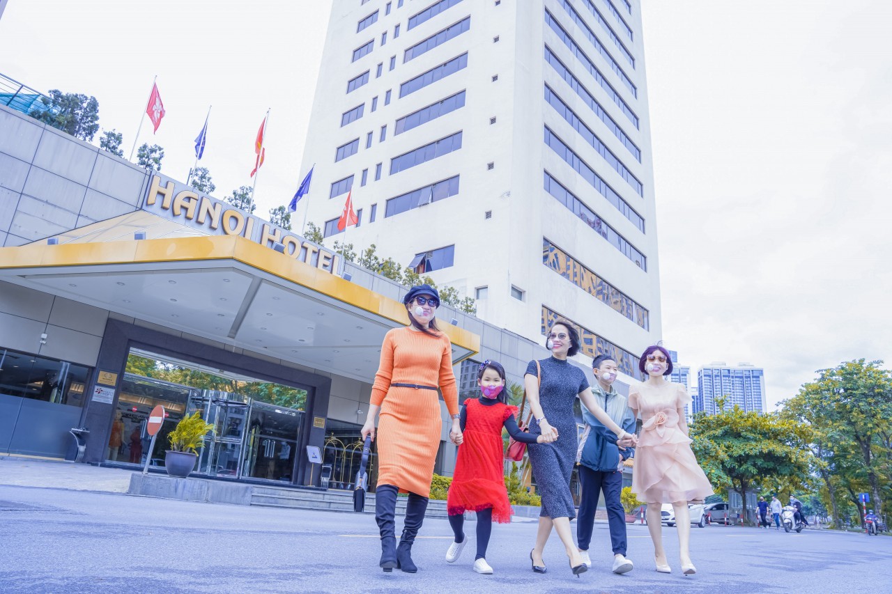 Peaceful Moments Throughout Tranquil Hanoi