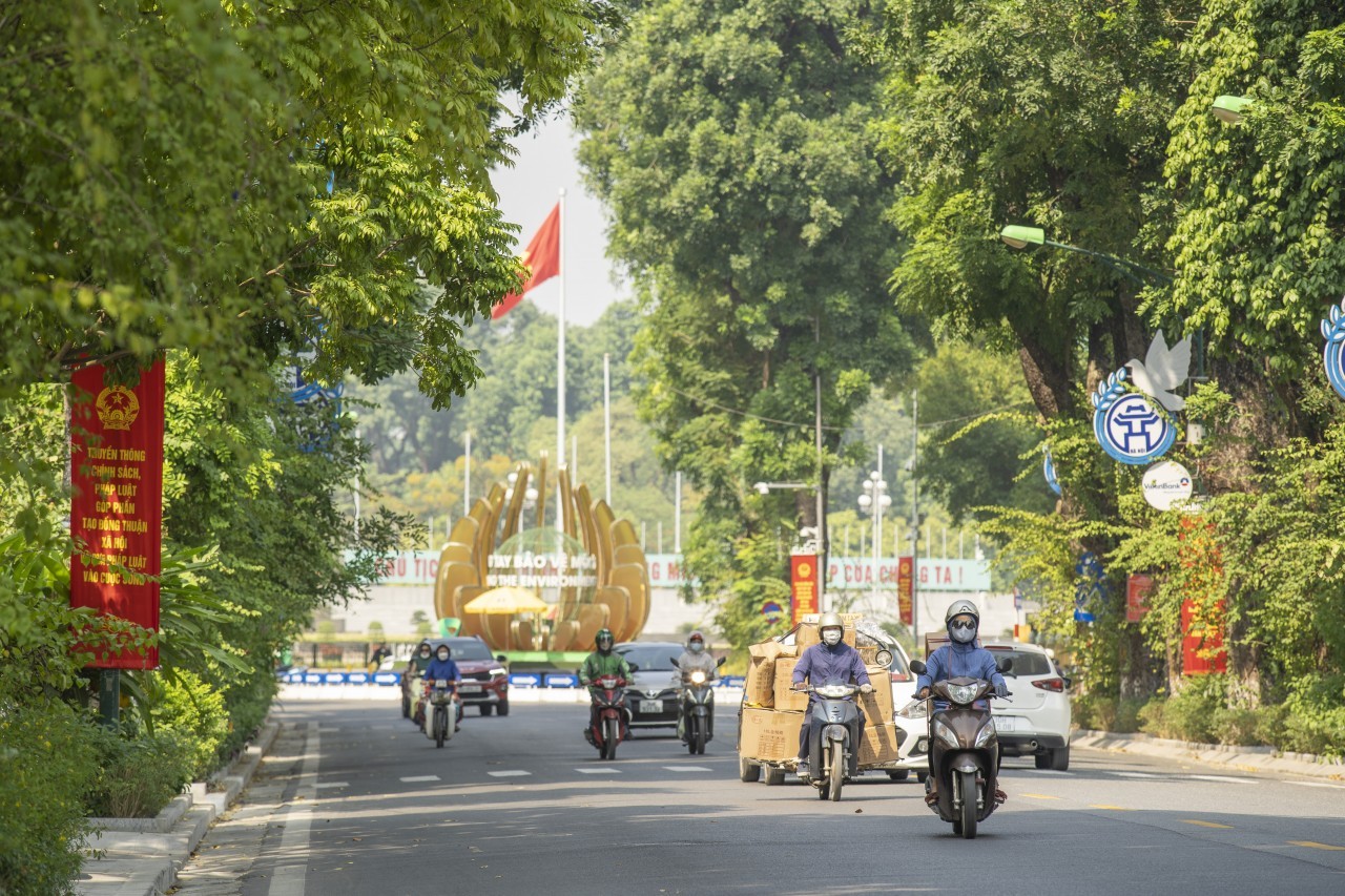 Peaceful Moments Throughout Tranquil Hanoi