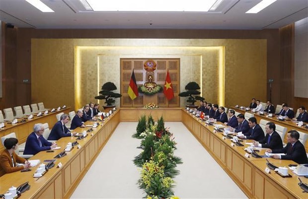 German Chancellor Meets Vietnamese Top Leaders