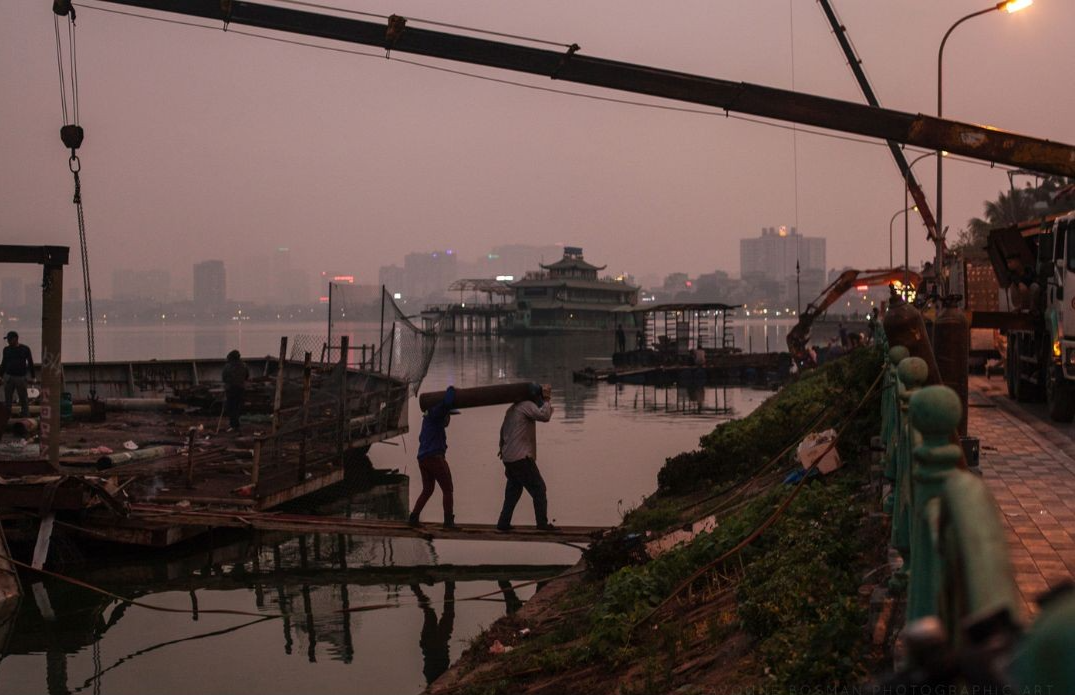 The Final Days of Tay Ho's Ghost Ships