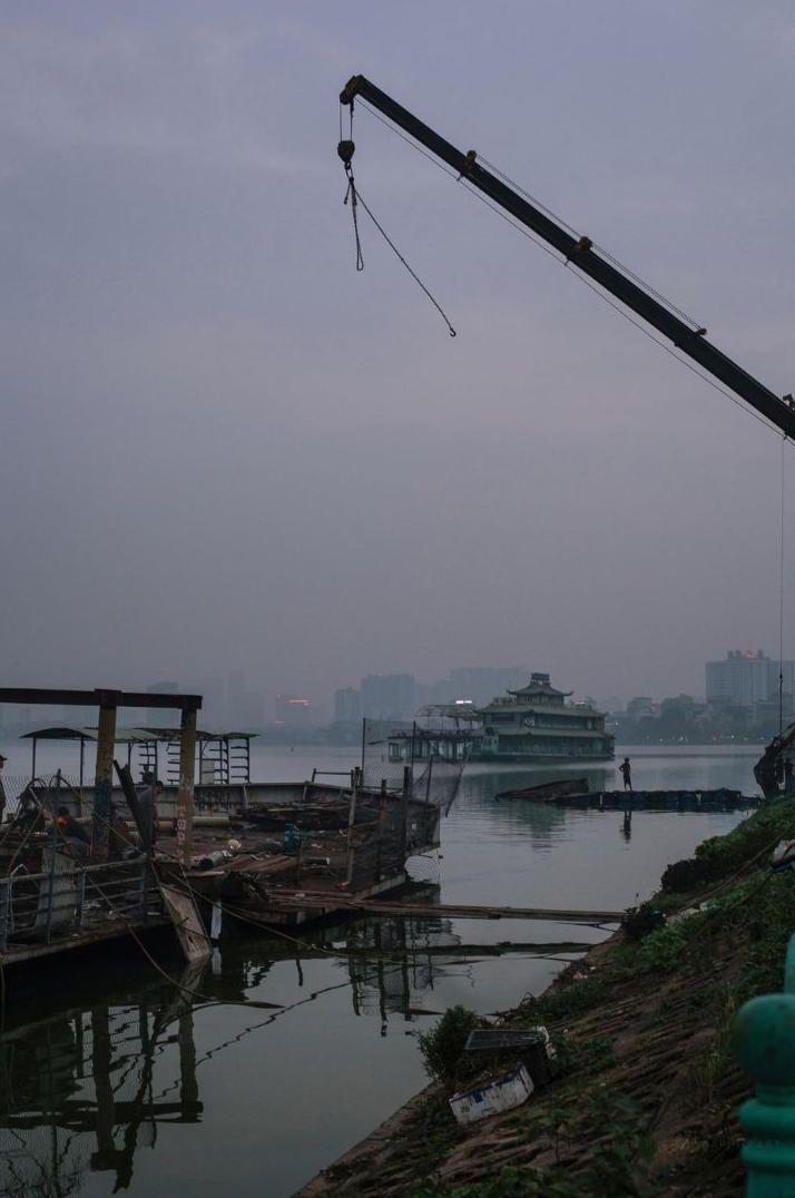 The Final Days of Tay Ho's Ghost Ships