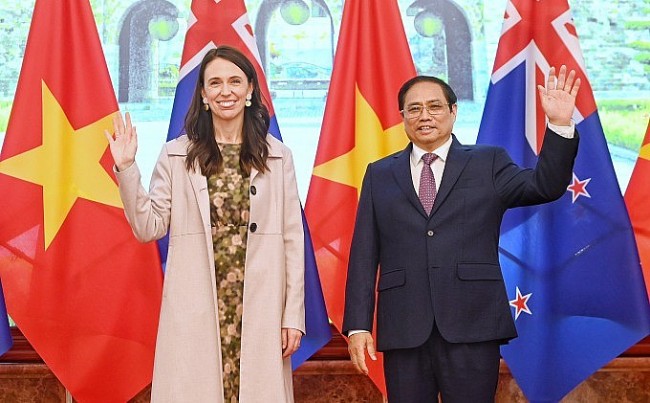 PM of New Zealand Arrives in Hanoi, Starting Official Visit to Vietnam