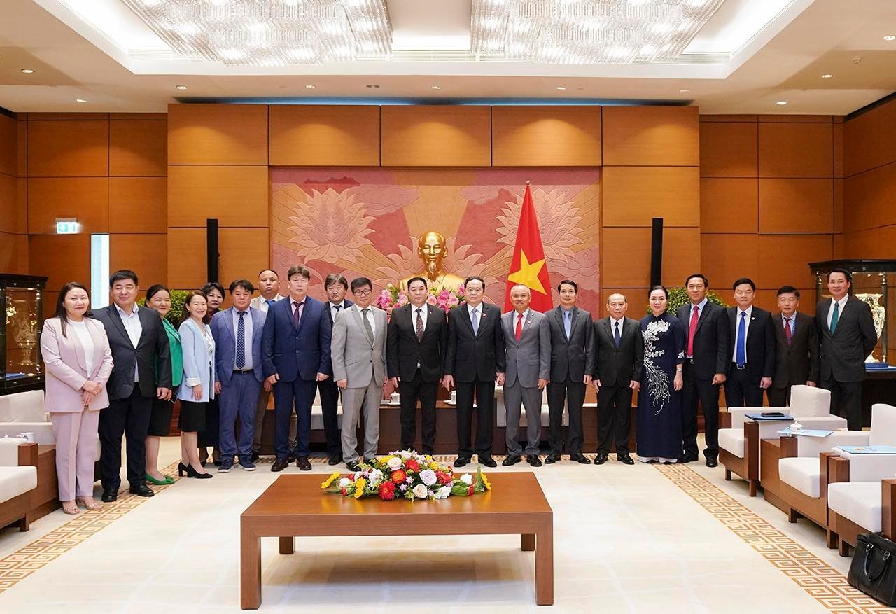 Delegation of Mongolian Province Visits Vietnam to Promote Cooperation