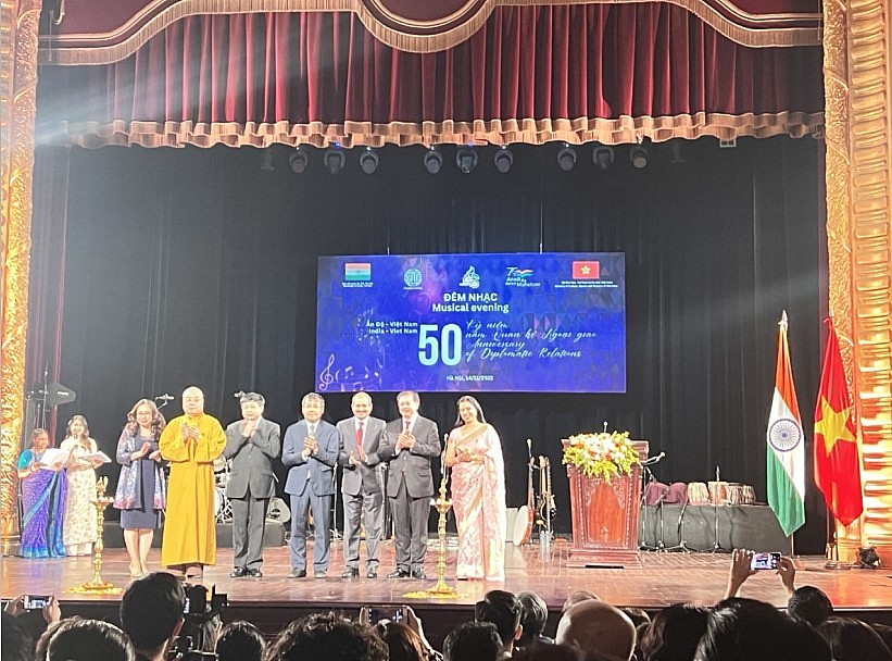 An Unique Musical Night Celebrating 50 Years Anniversary of Vietnam - India Relationship
