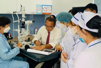 A Japanese Doctor's Misson to Save Vietnamese Vision