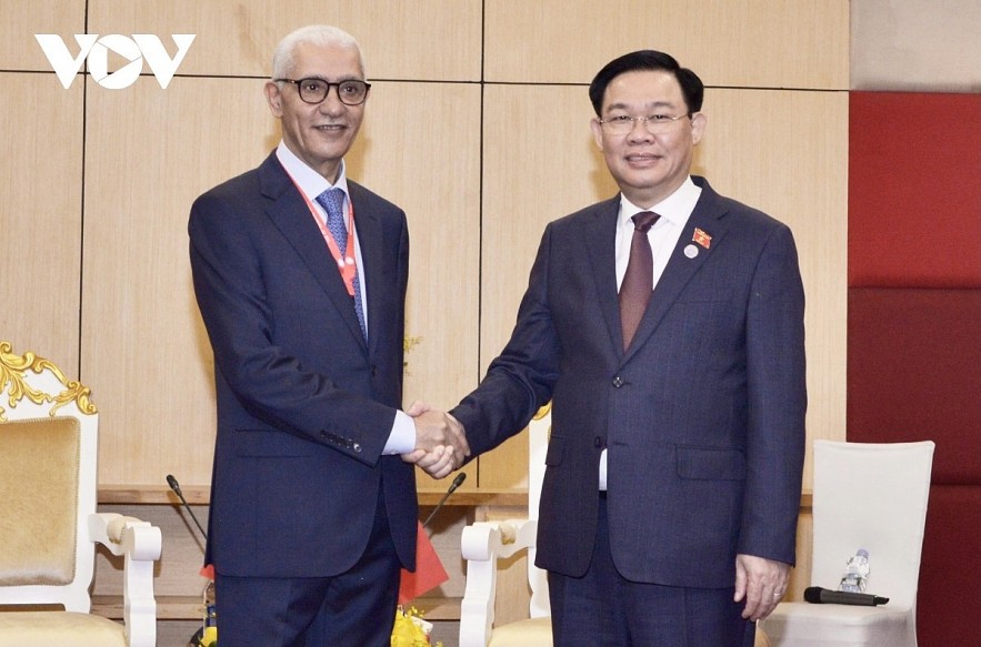 Speaker of the Moroccan House of Representatives, Rachid Talbi Alami and NA Chairman Vuong Dinh Hue.