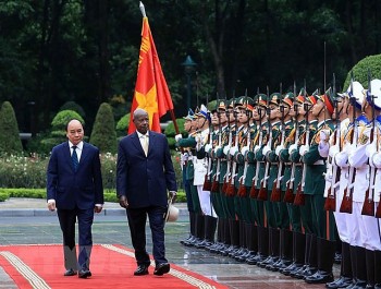 Vietnam, Uganda Vow to Expand Multifaceted Cooperation