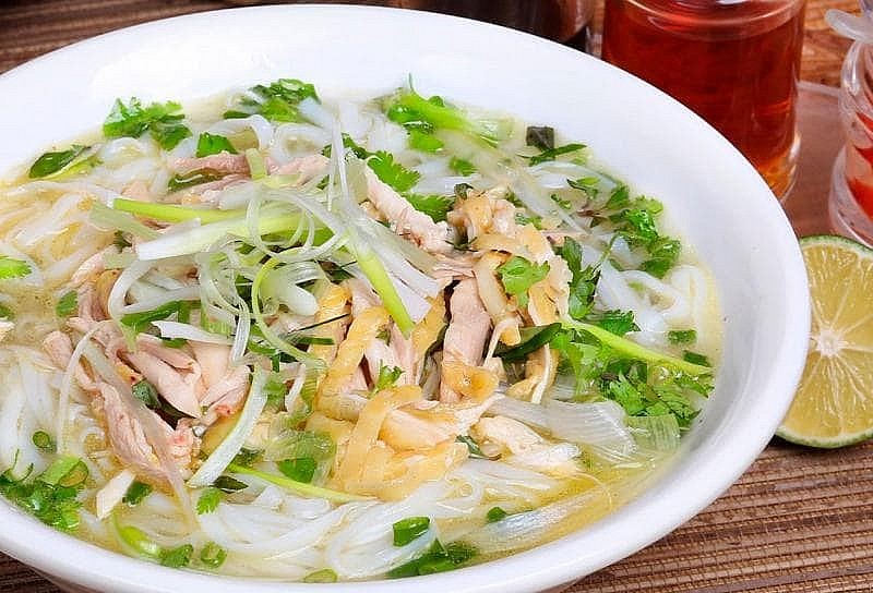 Pho Food Truck: Enjoy a Hot Meal on Wheels!