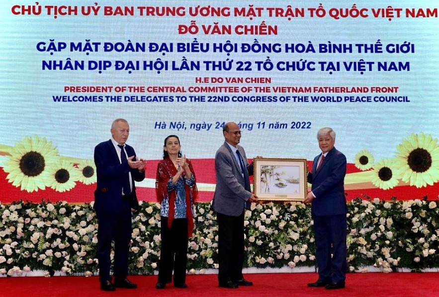 Strengthen Peace Cooperation between Vietnam Fatherland Front and World Peace Council