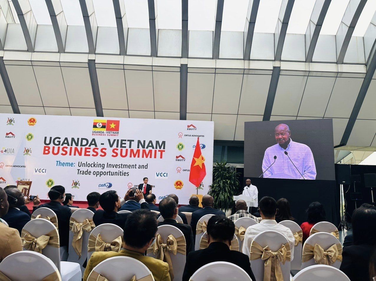 President Museveni attends the Vietnam-Uganda Business Forum.