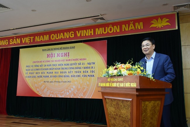 Building Stable, Developing and Successful Overseas Vietnamese Community
