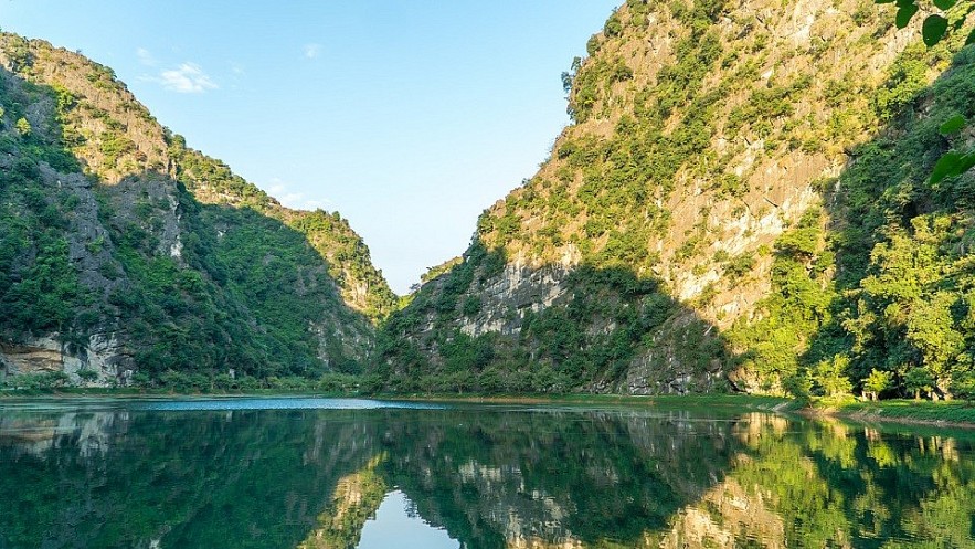 Tuyet Tinh Coc: A Natural Masterpiece in Ninh Binh