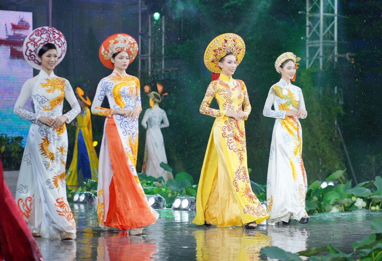 Hanoi Tourism Ao Dai Festival to Hold in Late October