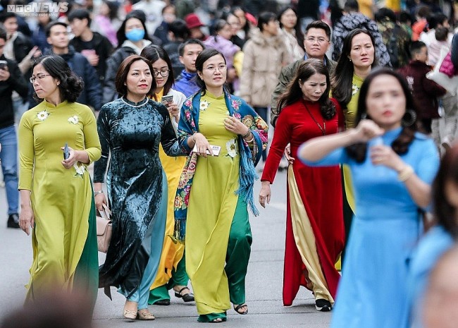 Hanoi Celebrates the Distinctly Vietnamese Beauty of Ao Dai