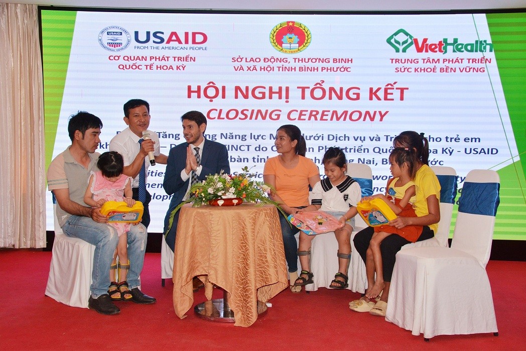 US Supports Vietnam Strengthen Rehabilitation Services for Children with Disabilities