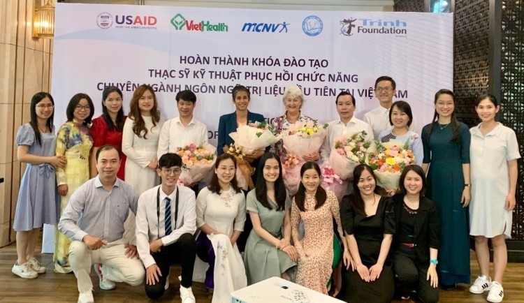 14 students of Vietnam's first ever Master’s of Rehabilitation with specialization in Speech and Language Therapy (SALT) program have been graduated. Source: MCNV
