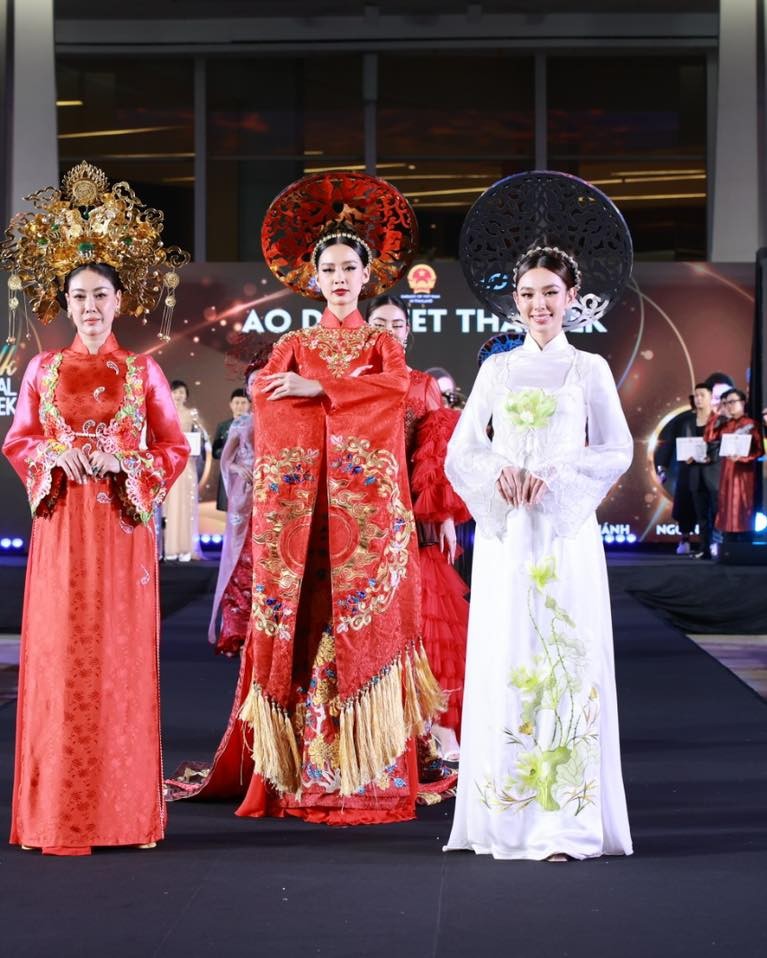 When Vietnam's Ao Dai Meets Thai Silk