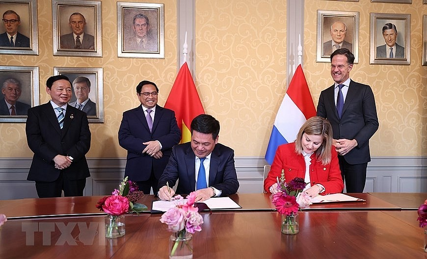 Vietnam Vows to Bolster Comprehensive Partnership with Netherlands