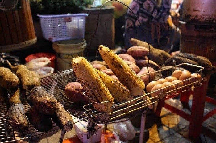the best comfort foods for you to savor during the wintertime in hanoi