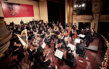 Sun Symphony Orchestra Showcases Passionate Nighttime Rhythms