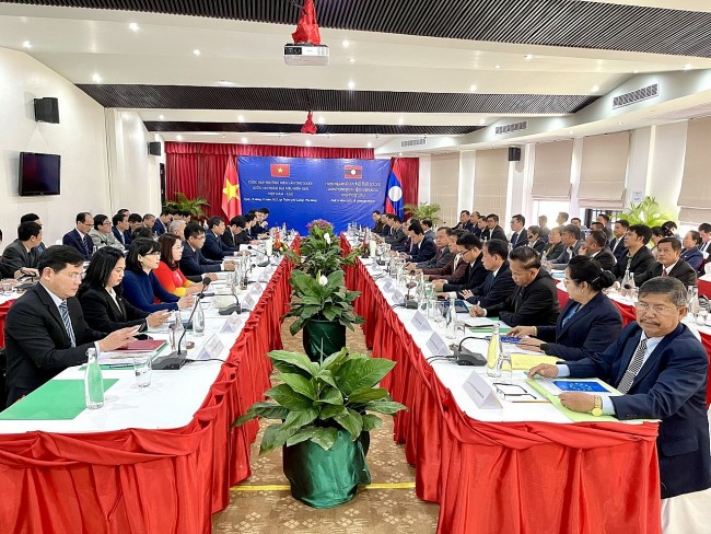 Vietnam, Laos Discuss Border Work