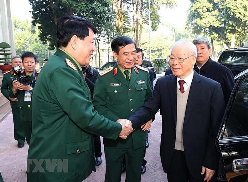 Party General Secretary Nguyen Phu Trong and leaders of the Ministry of Defence. (Photo: VNA)