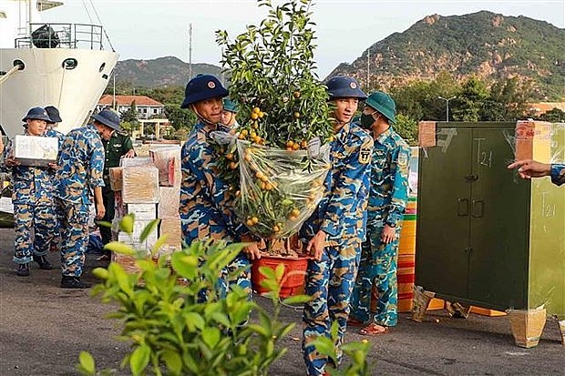 Vietnam News Today (Dec. 22): Tet Gifts Delivered to Truong Sa Soldiers, People