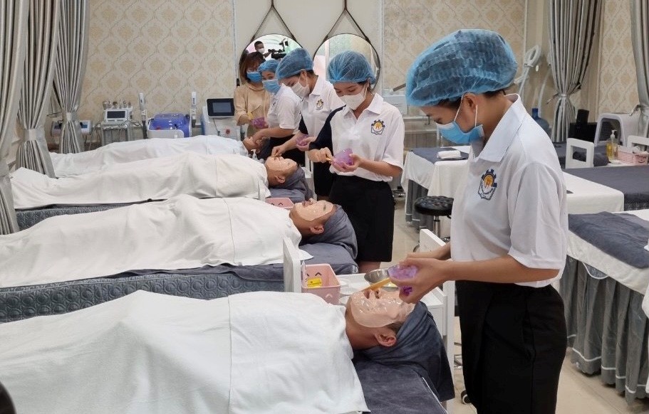 Many students of the beauty care courses have found financially stable jobs.