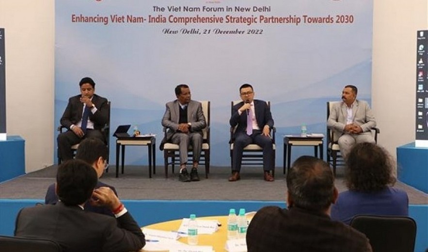 Experts at the Vietnam Forum (Photo: VNA)