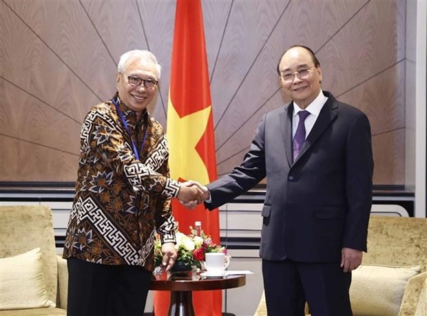 President Meets Indonesian Leaders, Friendship Association