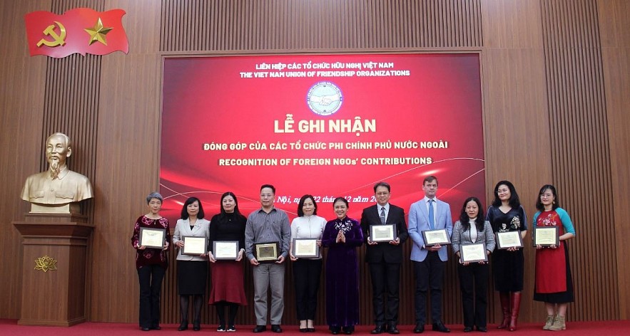 37 Foreign NGOs Honored for Valuable Contributions to Vietnam's Development